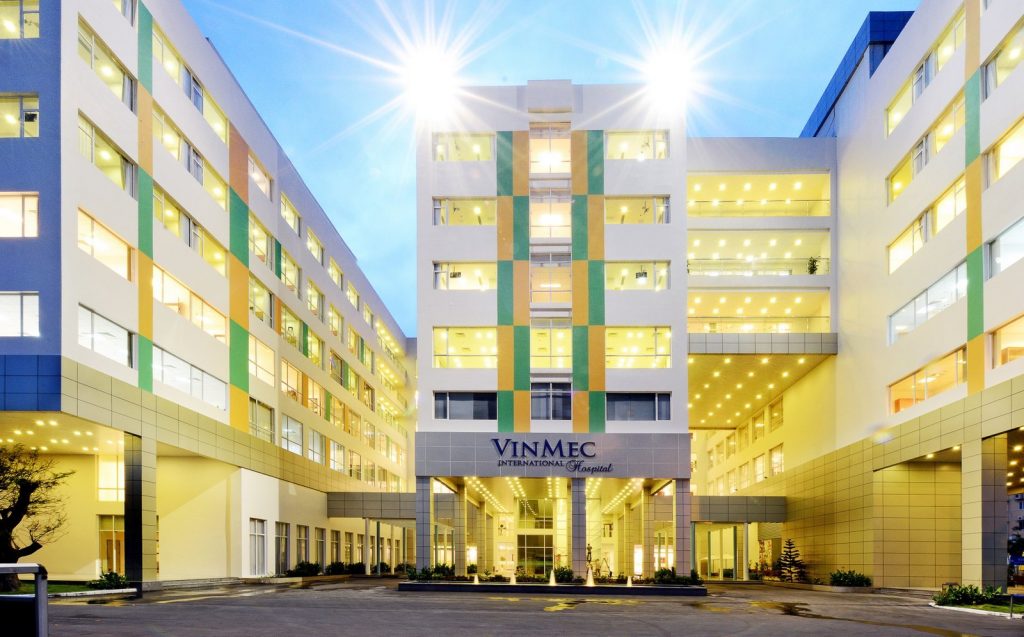 Vinmec tuyển dụng điều dưỡng viên.