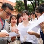 sinh viên việt mỹ hóa thân “hướng dẫn viên du lịch” - cùng học sinh nhật khám phá tp.hcm