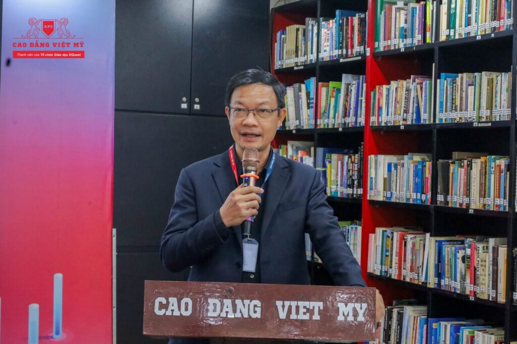 lễ định hướng chào đón tân binh