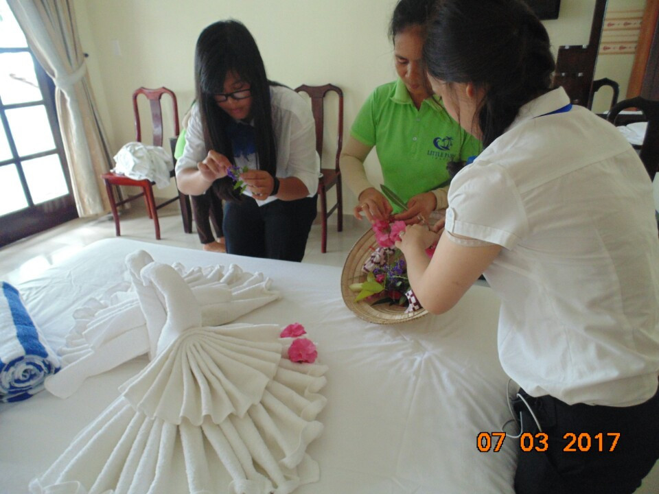 Nào cùng trang trí phòng ngủ nhé...