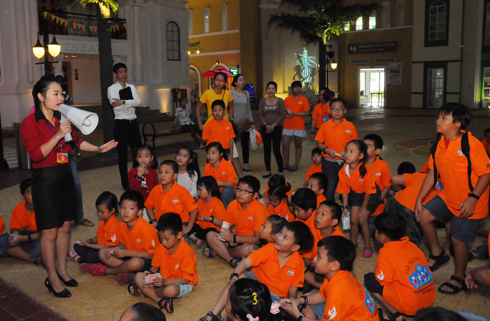 Hướng dẫn viên