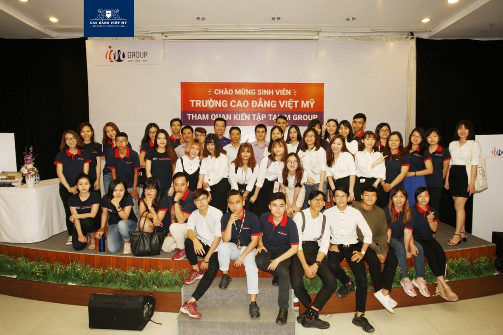 Sinh viên việt mỹ tham quan kiến tập tại im group